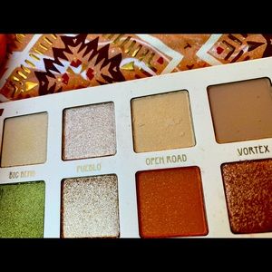 NEW Colour Pop Sandstone eyeshadow palette